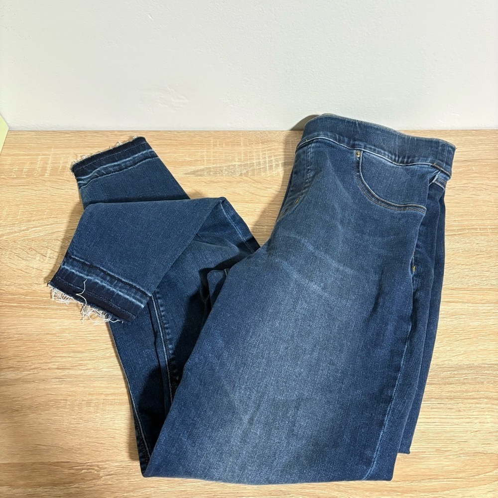 Spanx Raw Hem Pull On Ankle Skinny Jeans L